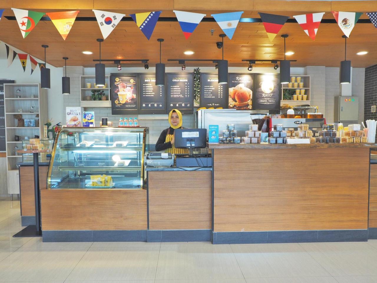 D'Primahotel Itc Mangga Dua Jakarta Exterior photo