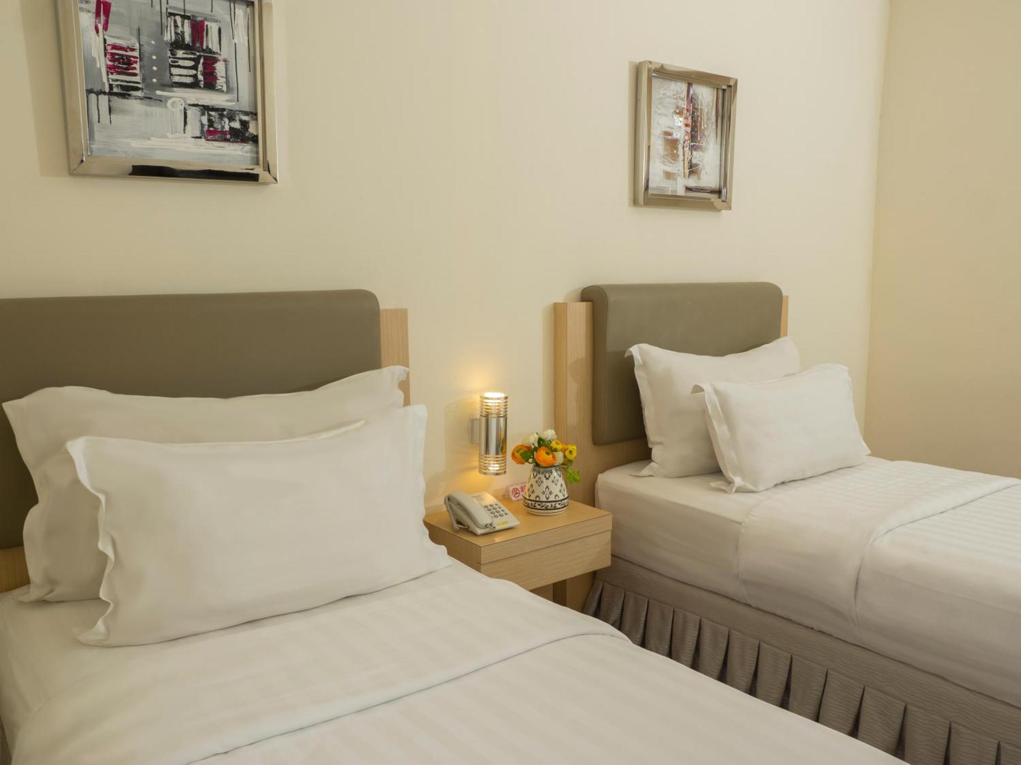 D'Primahotel Itc Mangga Dua Jakarta Exterior photo